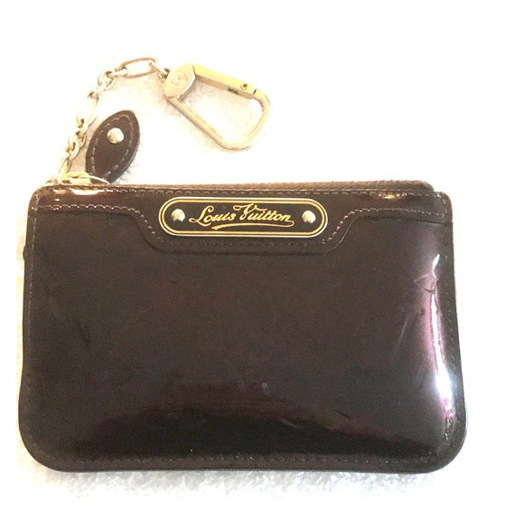Louis Vuitton Other - Louis Vuitton change/ wallet